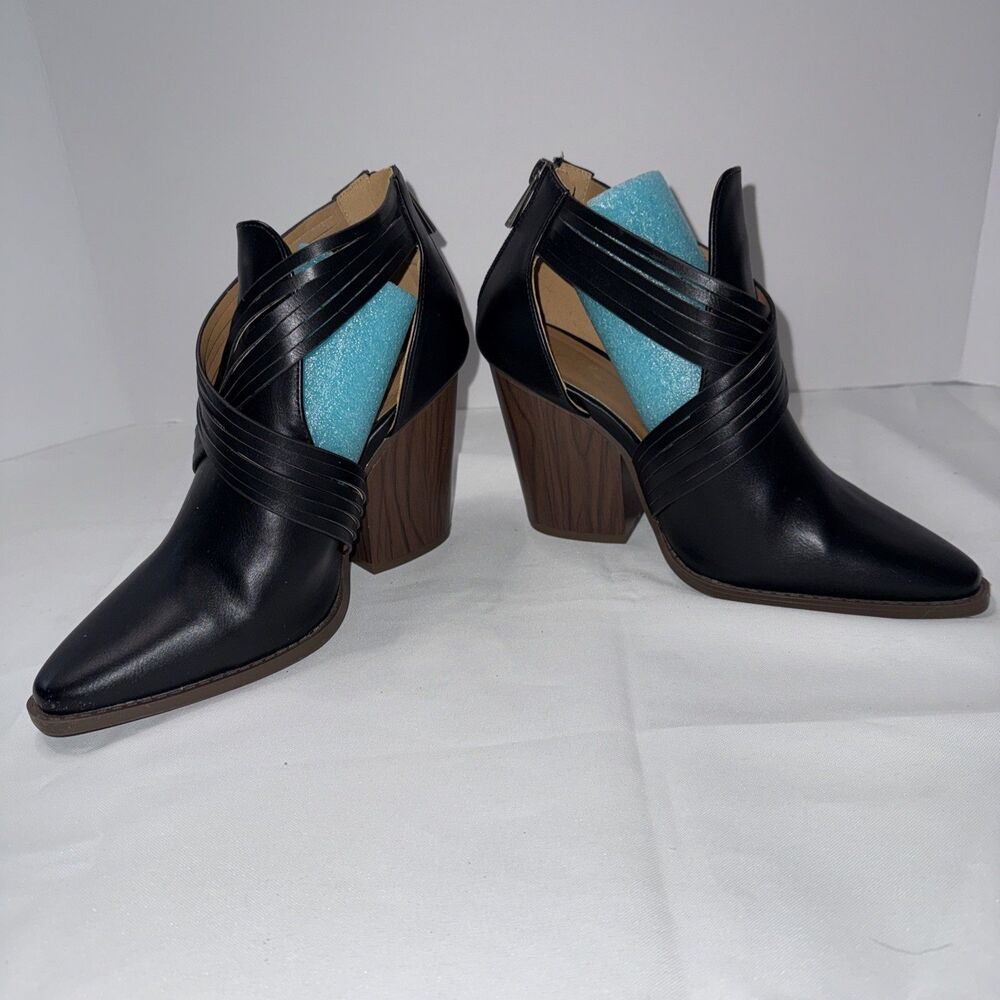 Qupid Black Strappy Ankle Boots Back Zipper Block Heel - Picture 2 of 8